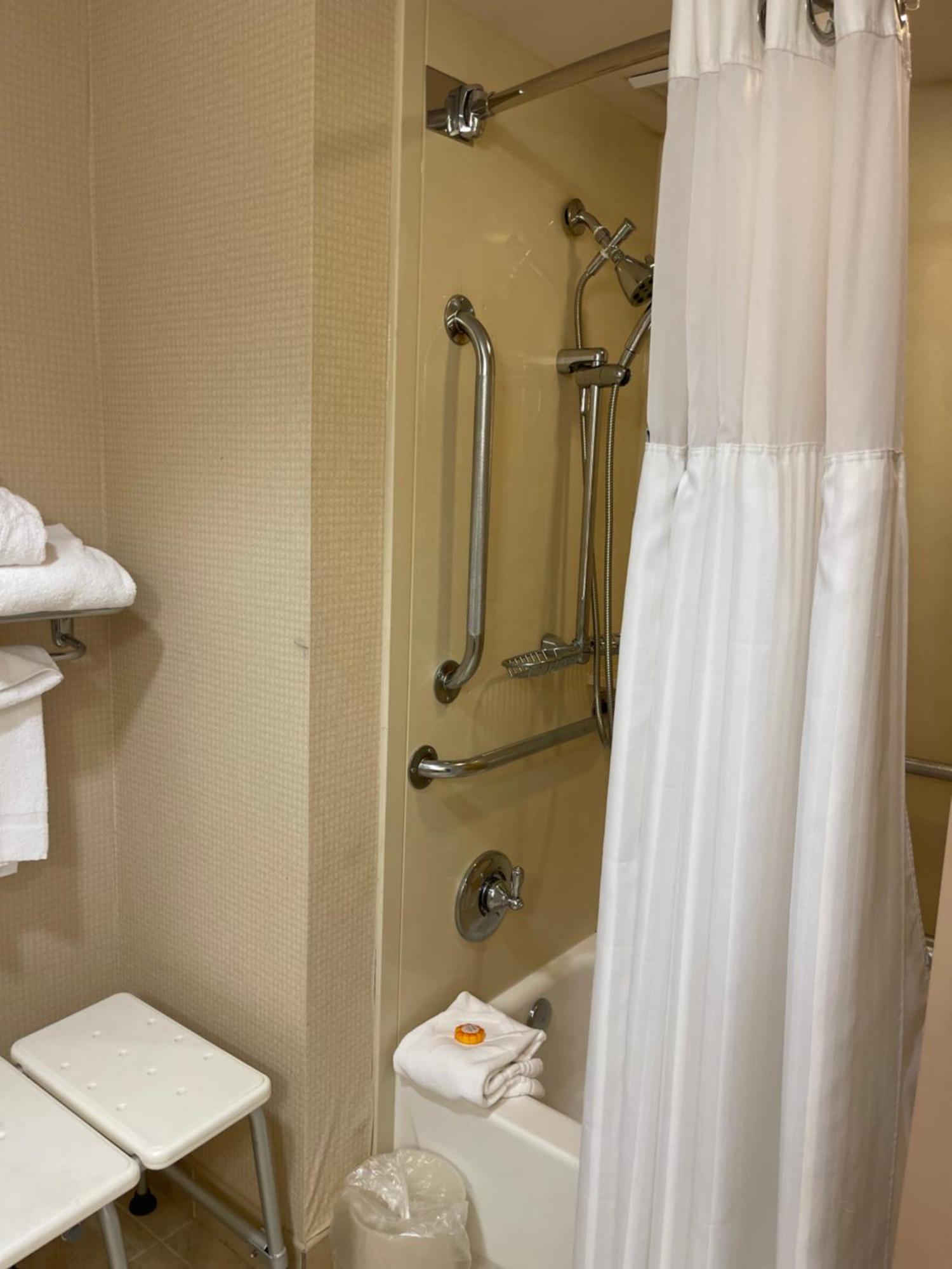Quality Hotel Essington Eksteriør billede